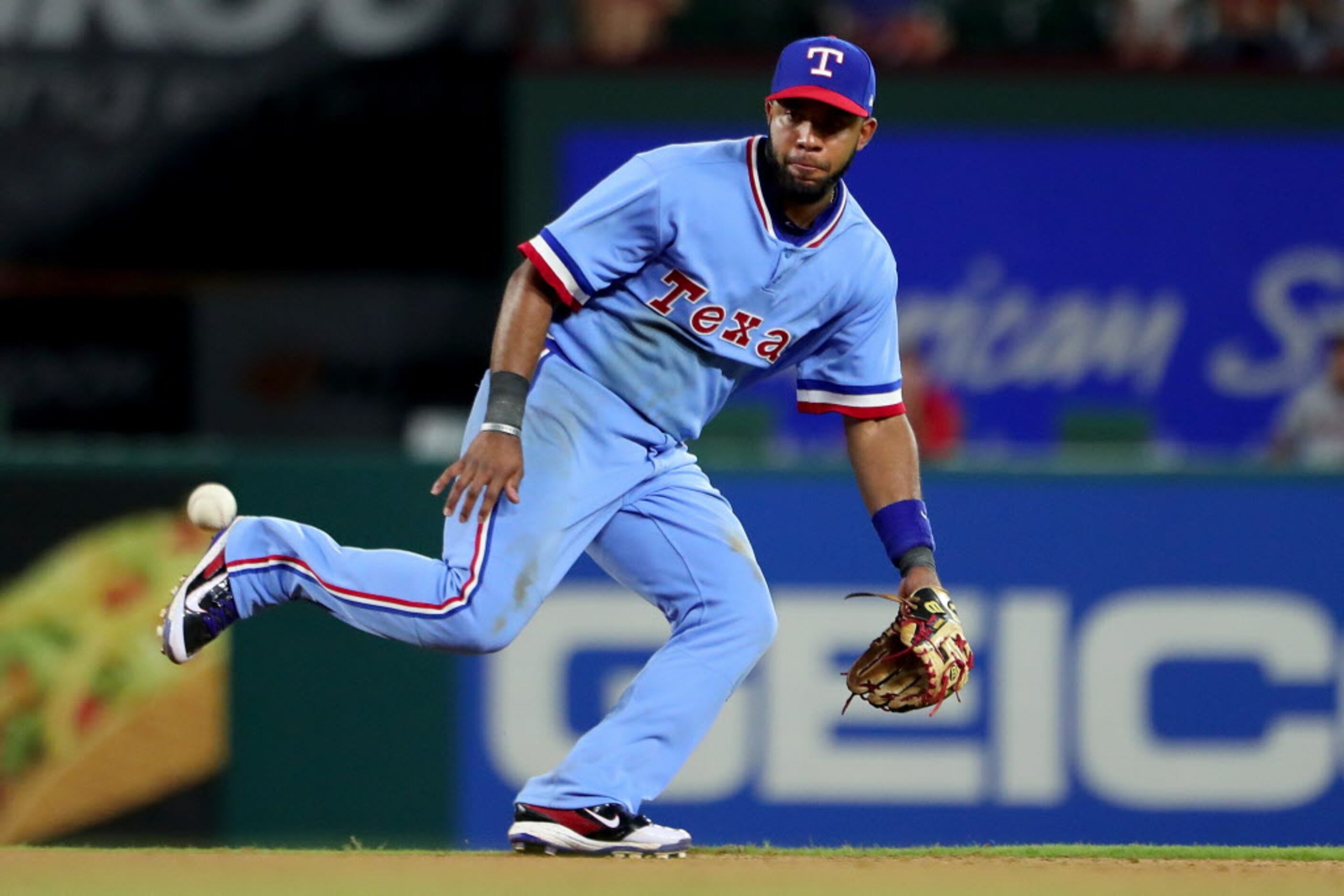 Who will be baseball's next Ironman after Elvis Andrus?