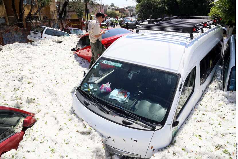 Las banquetas heladas, calles inundadas de montañas de hielo y el paisaje blanco como si...