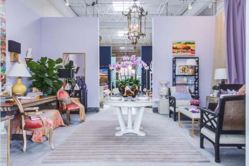 
Mecox
Designers relied on a pastel palette repeated in orchids and hydrangeas to create an...
