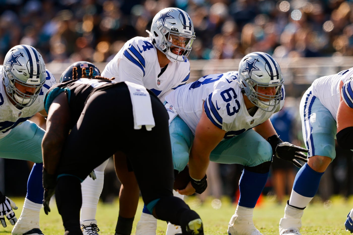 Leighton Vander Esch is again the linchpin of the Cowboys defense