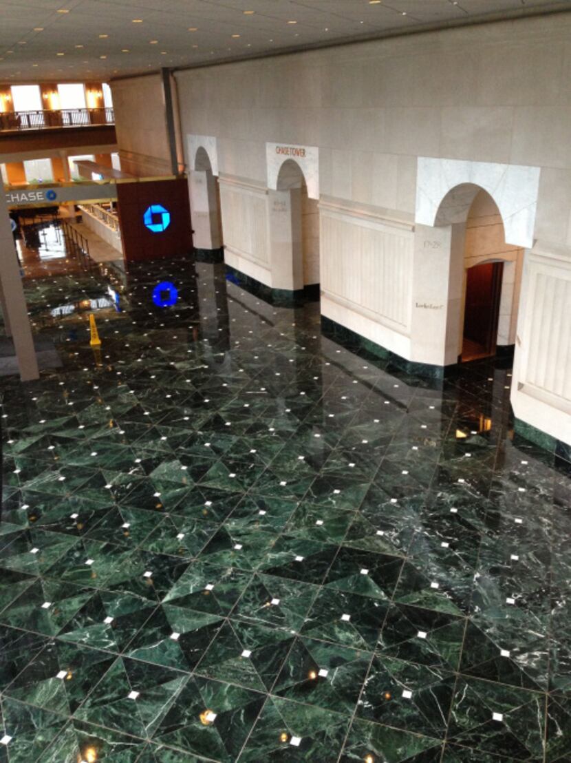 Chase Tower’s huge lobby is one of the grandest in 1980s-era buildings, but it doesn’t get a...