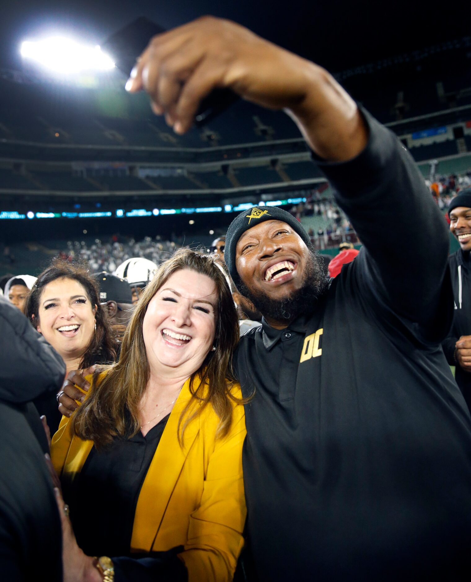 Dallas ISD Superintendent Stephanie S. Elizalde poses for selfies following South Oak...