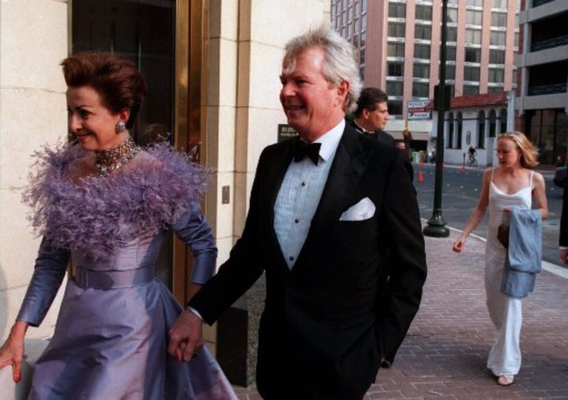 Mercedes and Sid Bass arrive before the  opening gala at the Bass Performance Hall in Fort ...