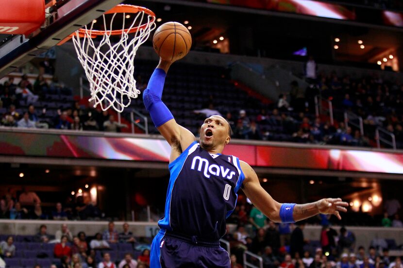 January 1, 2013; Washington, DC, USA;  Dallas Mavericks small forward Shawn Marion (0) dunks...