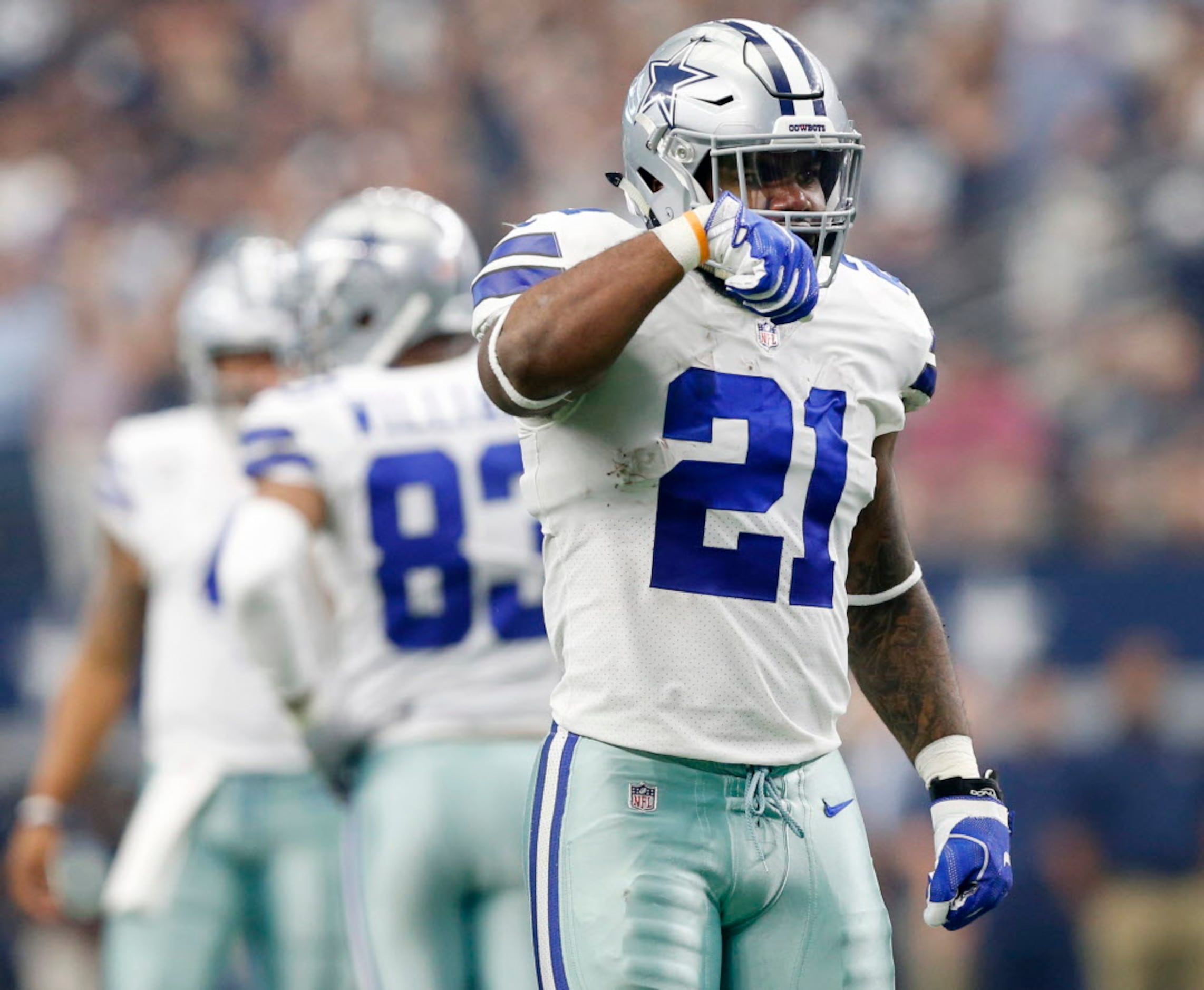 Ezekiel Elliott takes first visit with NFL team since Cowboys cut him - A  to Z Sports