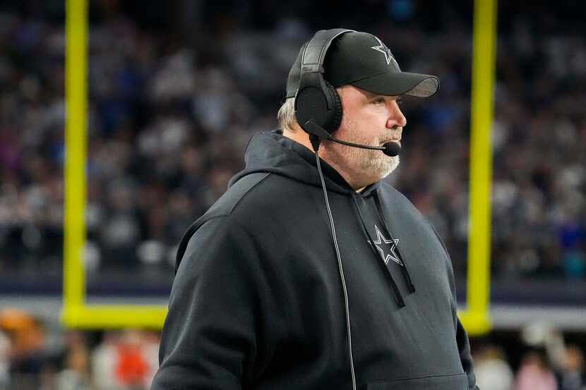 Dallas Cowboys head coach Mike McCarthy looks on before a Detroit Lions attempted two-point...