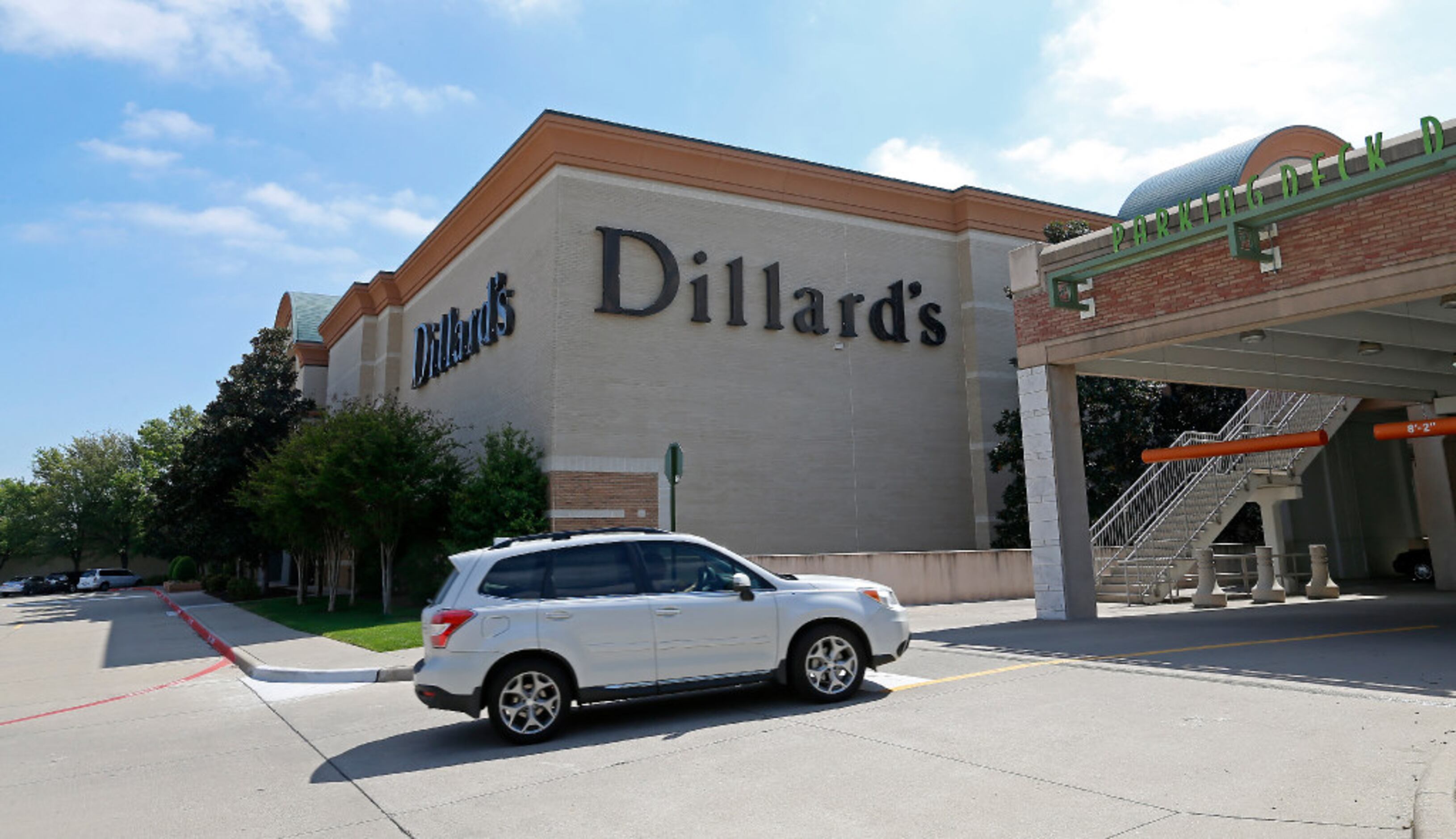 The Vicksburg Mall - Dillard's Clearance at Vicksburg Mall wants to thank  everyone for their response to the great sales that they have provided.  Begining Thursday, June 4th and running through Sunday