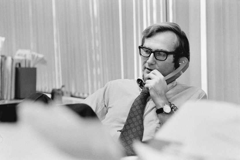  Seymour Hersh talks on the phone in his office at the Washington bureau of The New York...