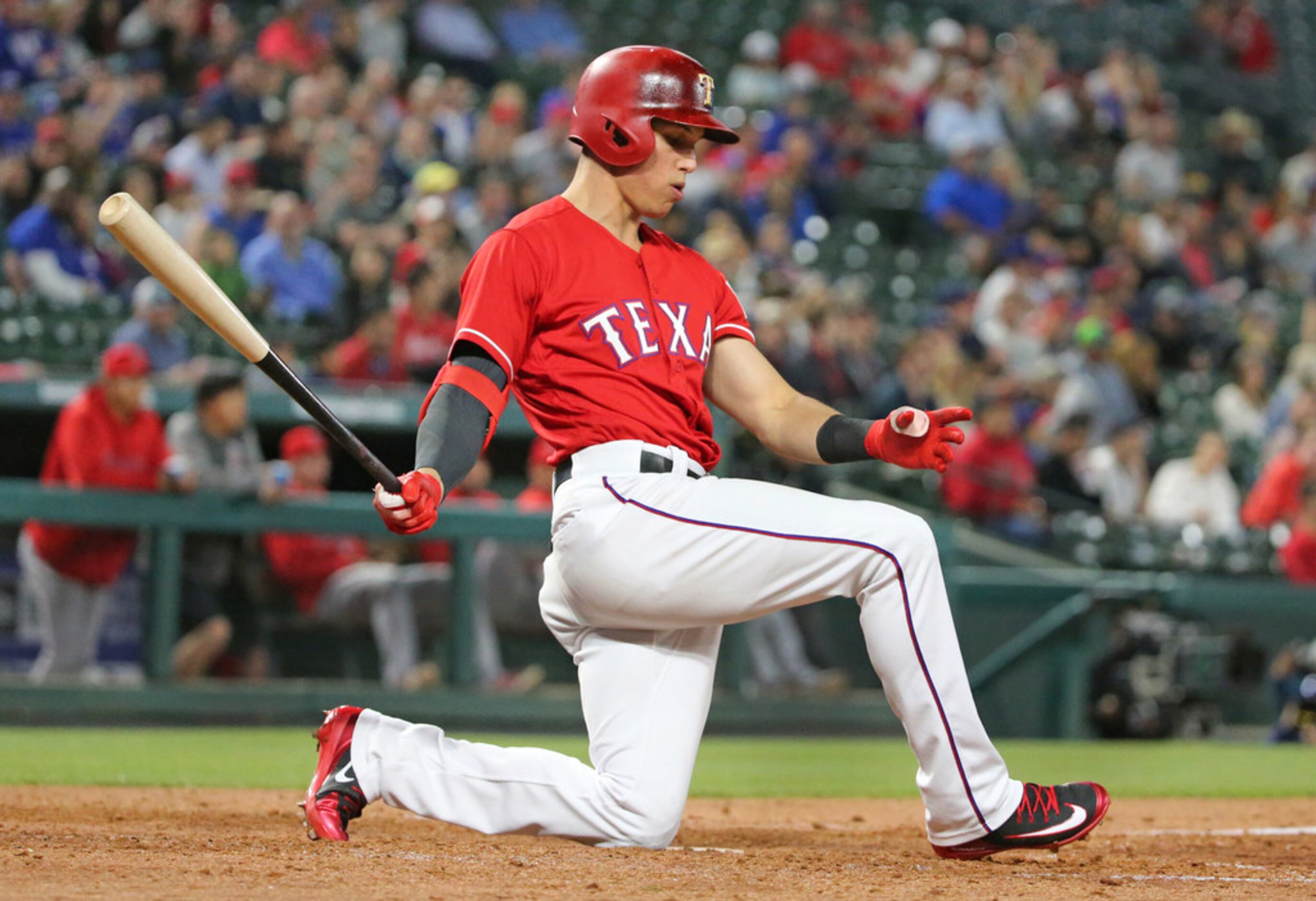 Cardinals trade Patrick Wisdom to Rangers for Drew Robinson