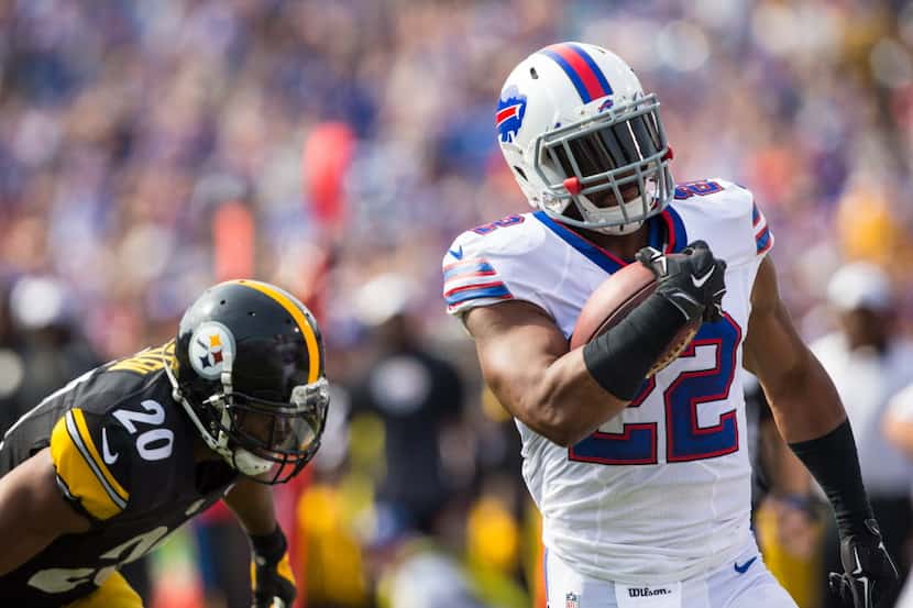ORCHARD PARK, NY - AUGUST 29: Fred Jackson #22 of the Buffalo Bills runs away from Will...
