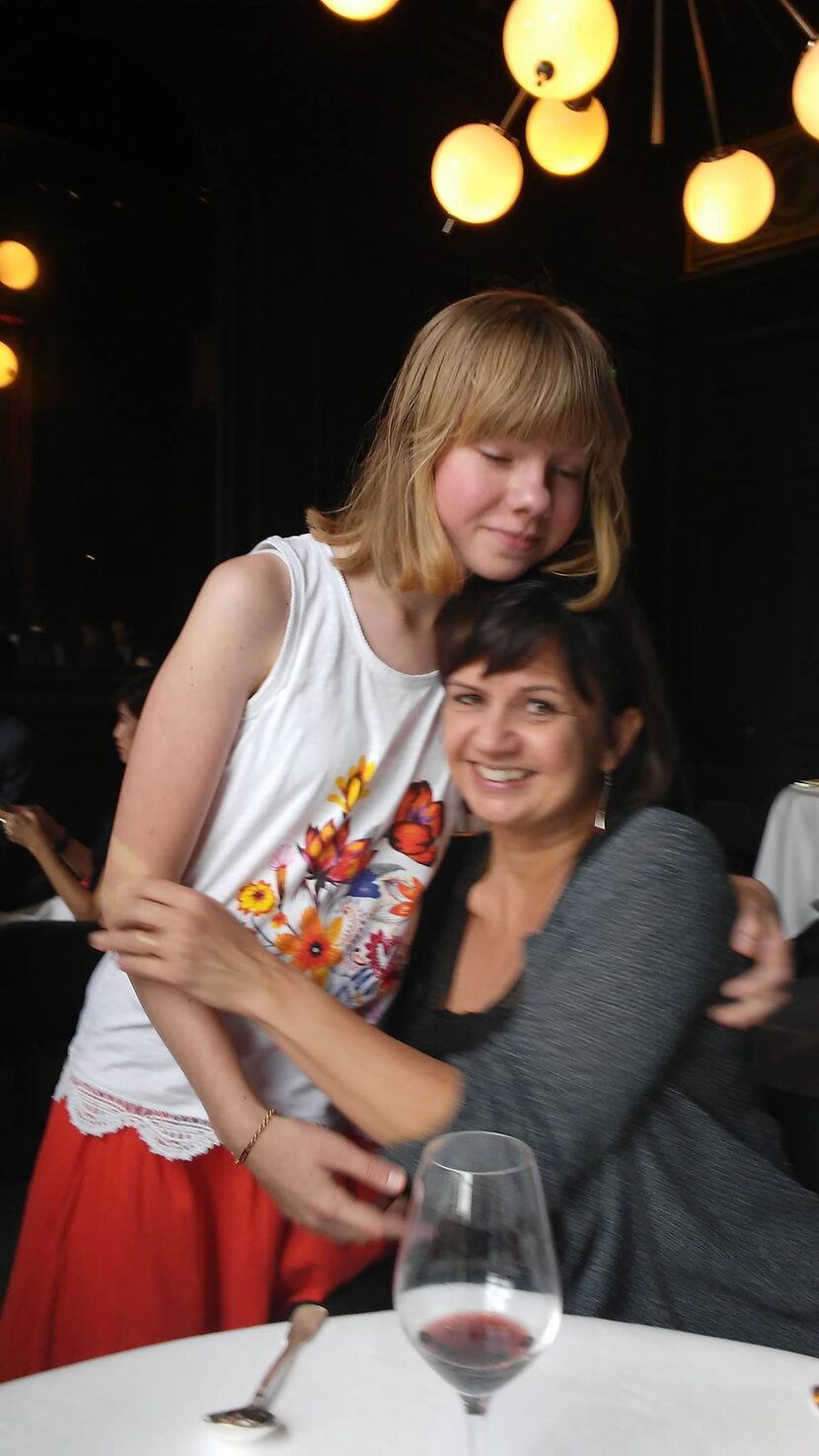 Jacque Vanhoutte y su hija Claire. (CORTESÍA)