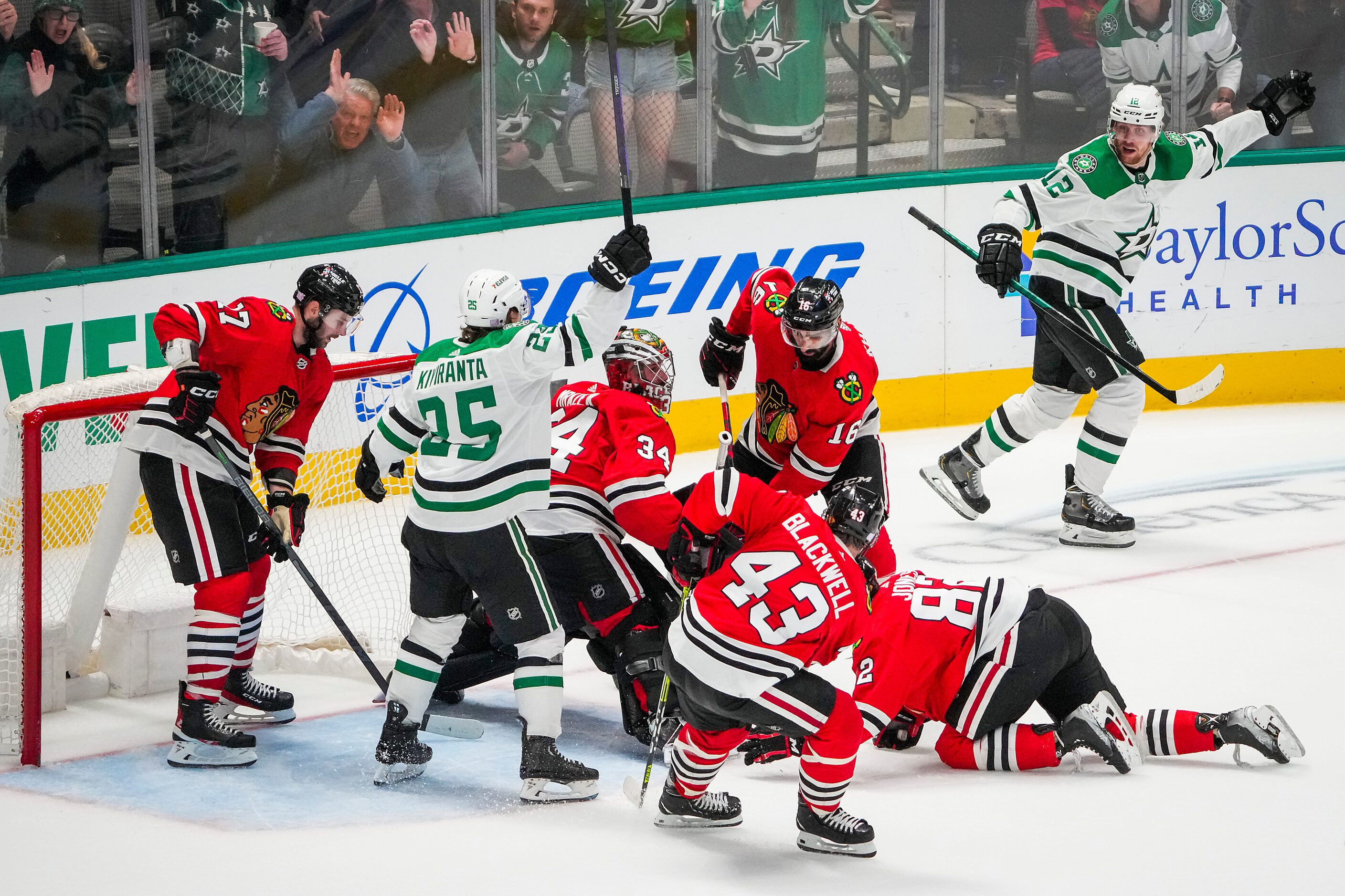 Dallas Stars center Radek Faksa (12) celebrates after scoring the go-ahead goal past Chicago...