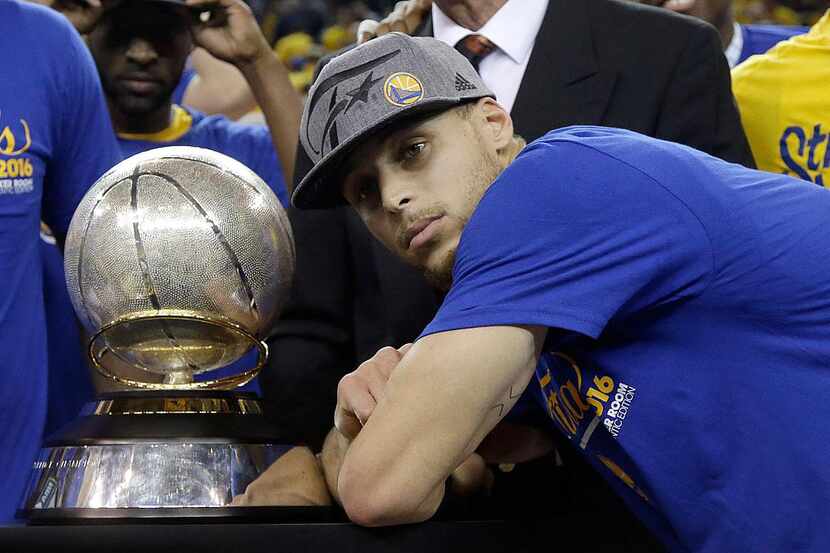 Stephen Curry y Golden State son los campeones de la Conferencia del Oeste de la NBA.(GETTY...