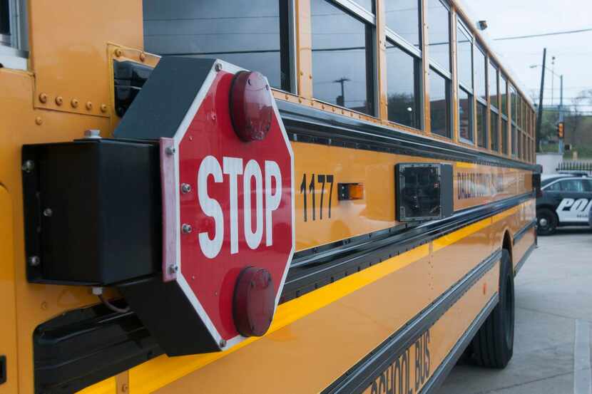 El Dallas County School prestaba servicio de transporte a 8 distritos escolares en el Norte...