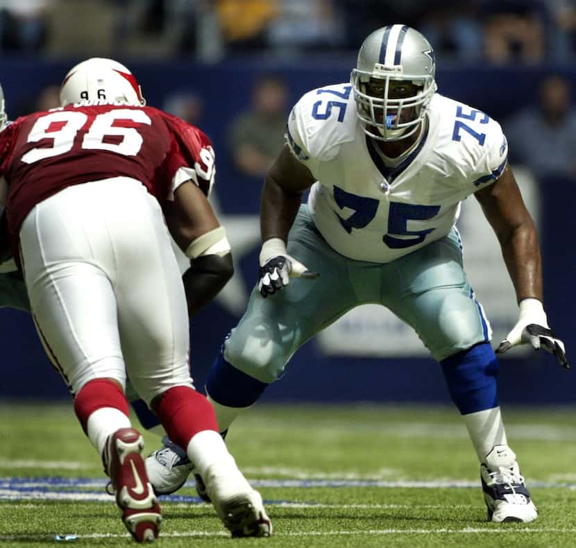 10/05/03-- Dallas offensive lineman Ryan Young in action in the Cardinals/Cowboys game...