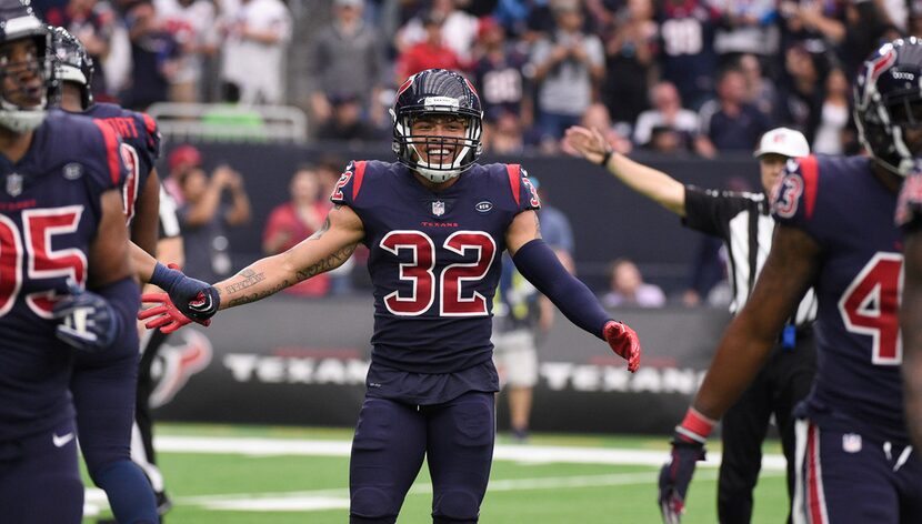 Houston Texans free safety Tyrann Mathieu (32) celebrates with teammates after the Texans...