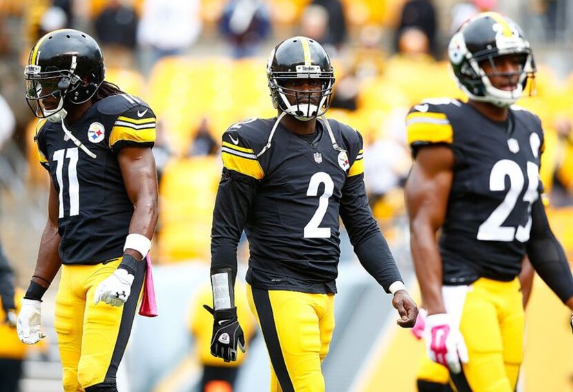 PITTSBURGH, PA - OCTOBER 18: Mike Vick #2 of the Pittsburgh Steelers before the game against...