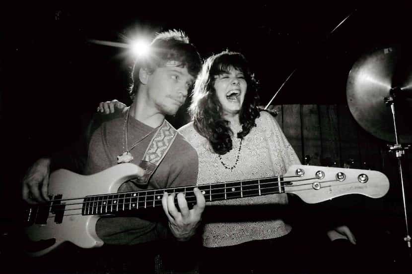 Brad Houser and Edie Brickell of the New Bohemians play 500 Cafe on March. 28, 1986.