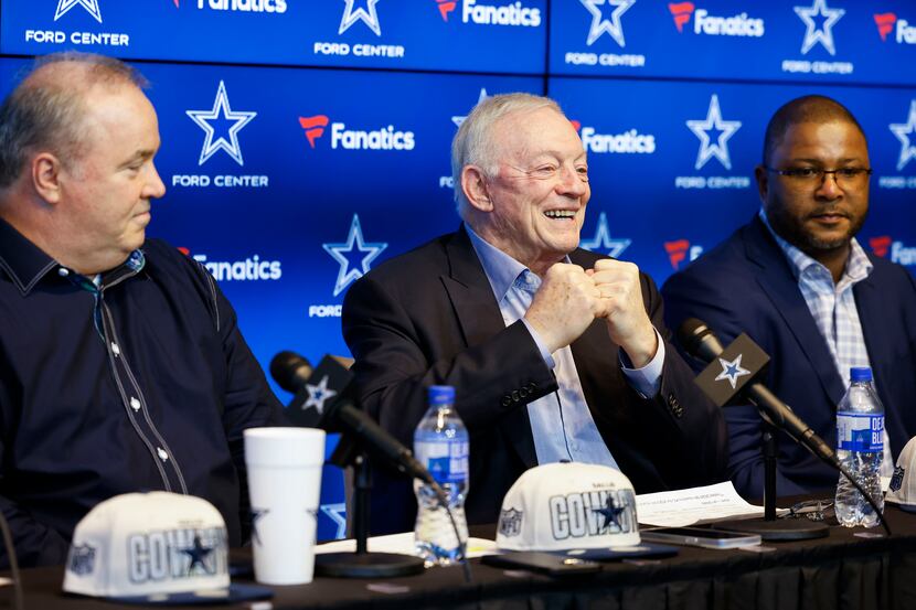 Dallas Cowboys owner Jerry Jones (center), alongside head coach Mike McCarthy (left) and...