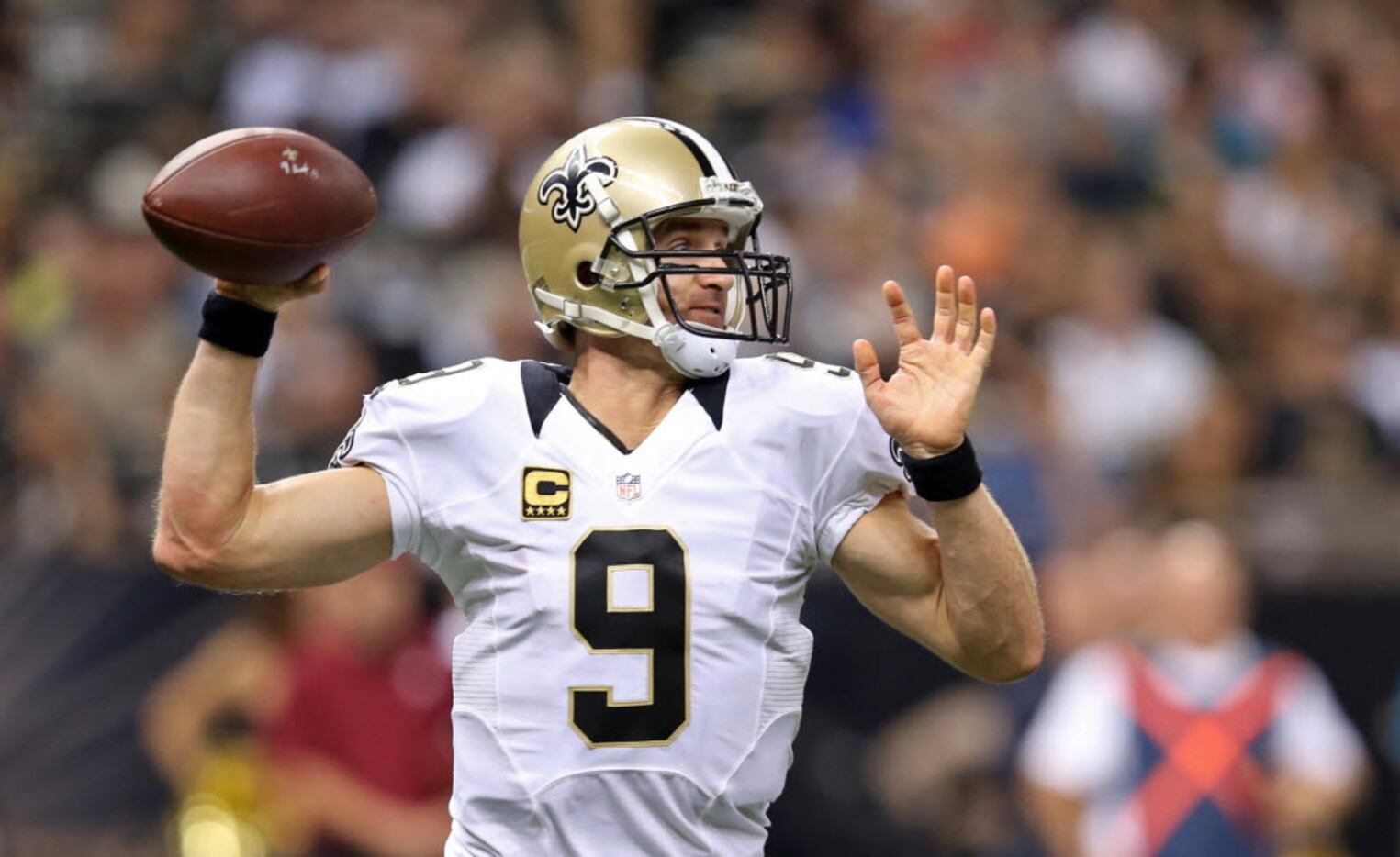 Drew Brees seems to open door for possible NFL return, plus