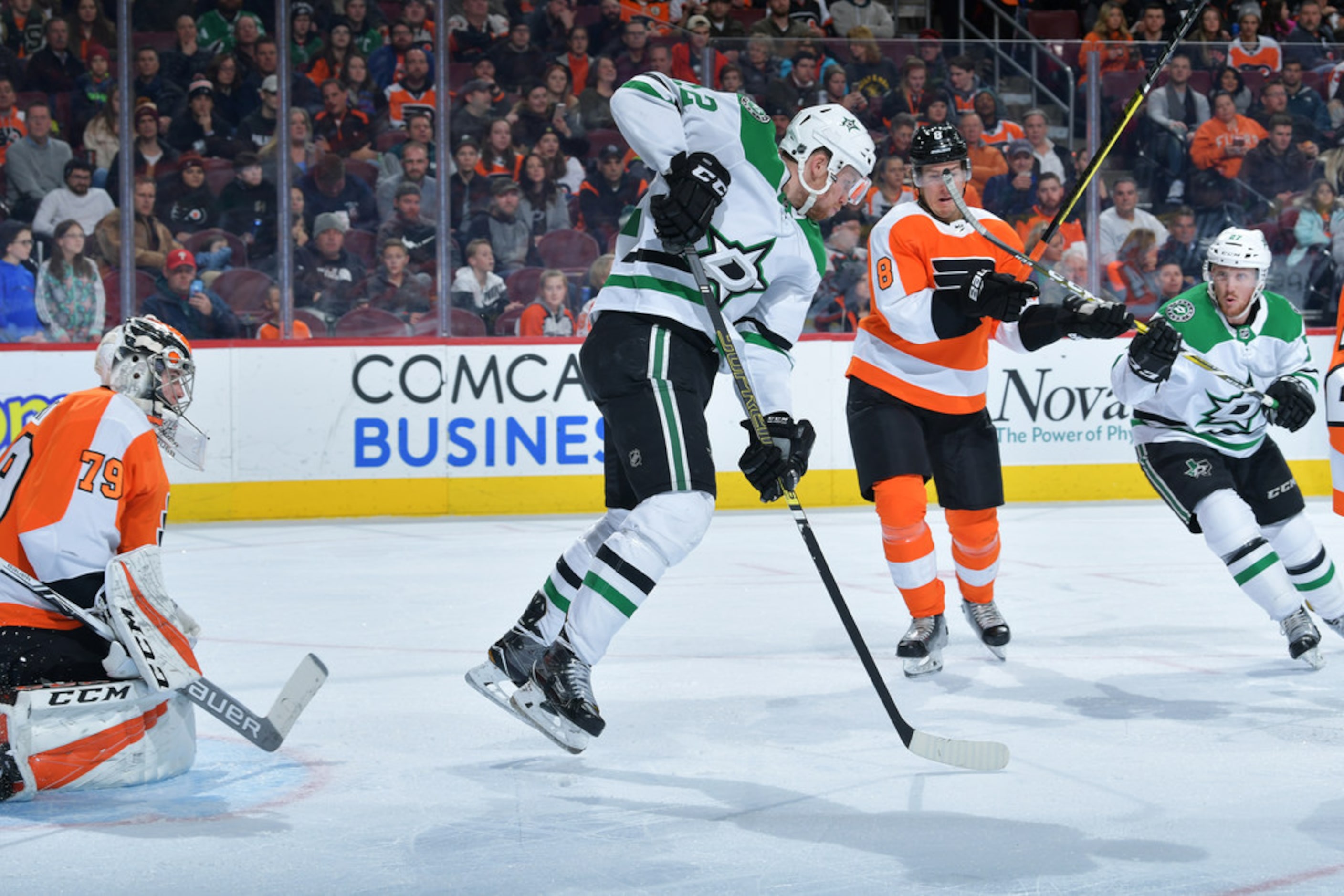 PHILADELPHIA, PENNSYLVANIA - JANUARY 10: Radek Faksa #12 of the Dallas Stars jumps to...