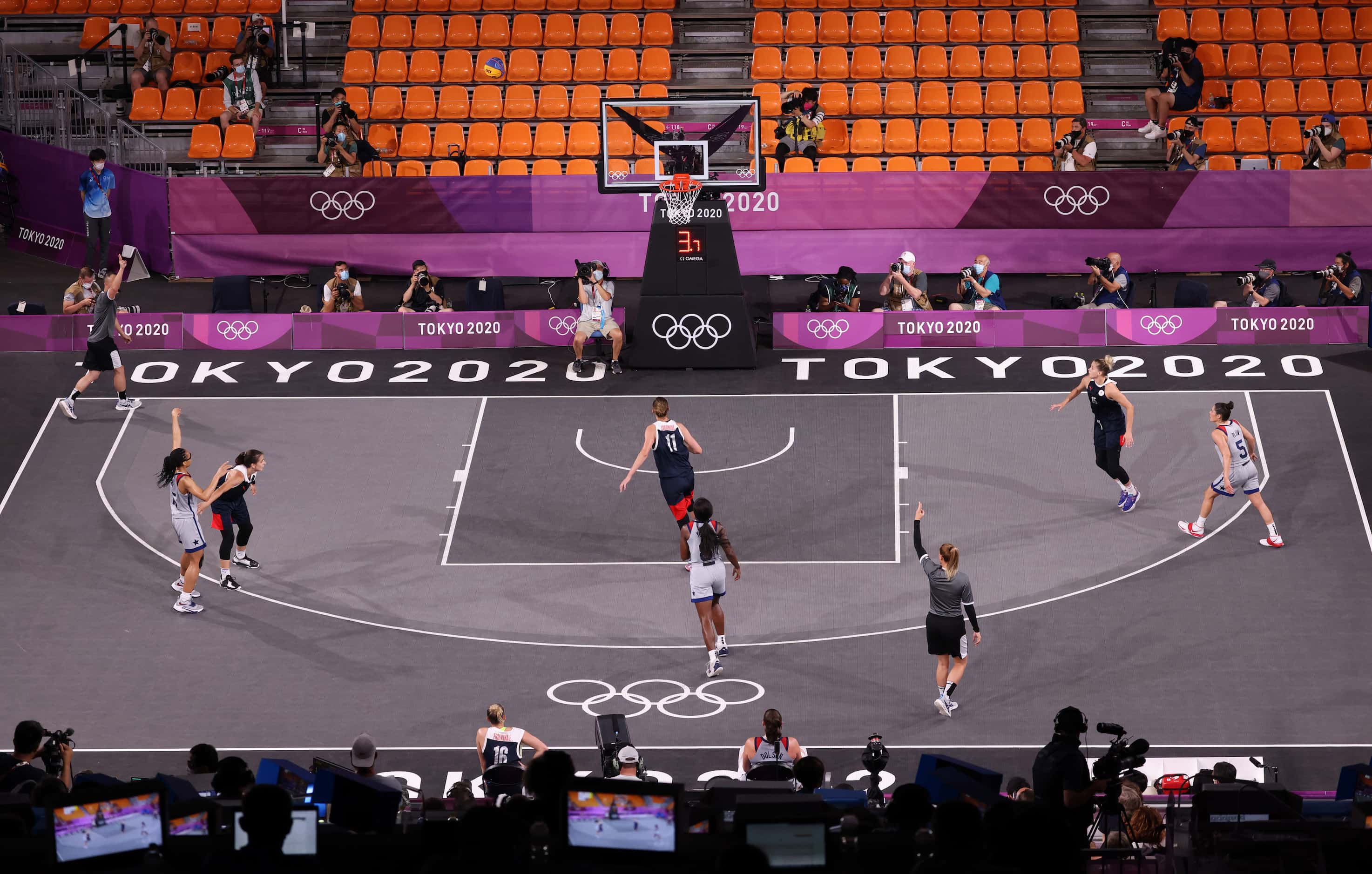 USA’s Allisha Gray (15) watches her shot in front of ROC’s Yulia Kozik (1) during the 3x3...