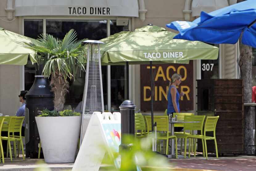 El local de Taco Diner en West Village es uno de los dos restaurantes de esta cadena que...