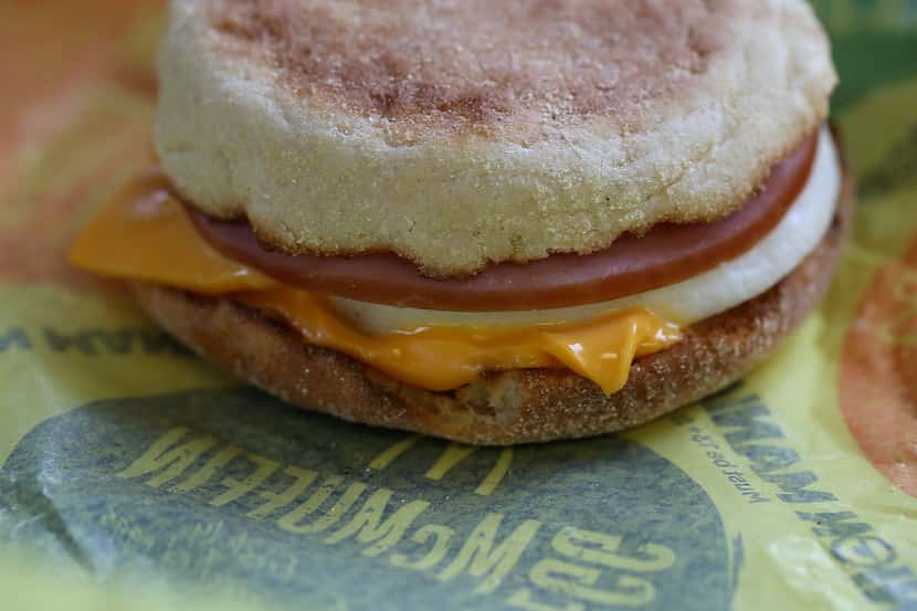 Egg McMuffin es gratis en McDonald's la mañana del 2 de marzo de 2020.