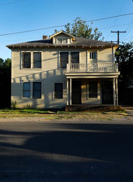 Lee Harvey Oswald's duplex at 214 West Neely St. in the Oak Cliff neighborhood of Dallas.