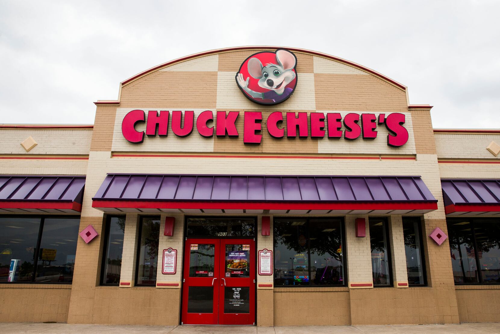 Pandemic Forces Chuck E Cheese Parent To Seek Bankruptcy Protection