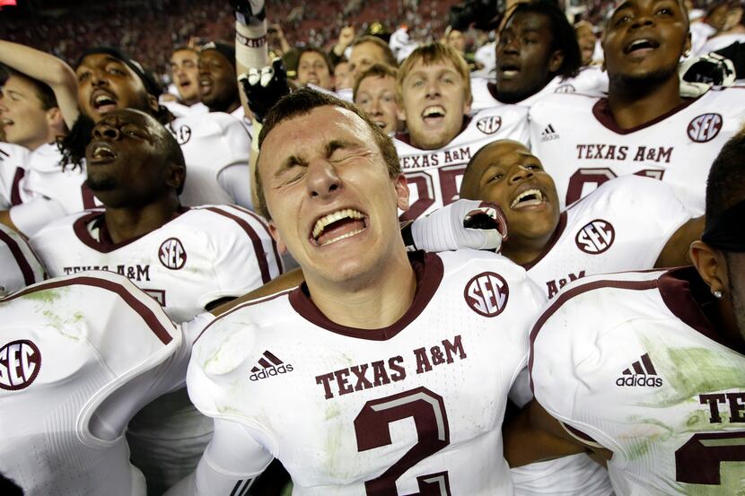 Texas A&M quarterback Johnny Manziel (2) reacts at the end of a 29-24 win over Alabama in an...