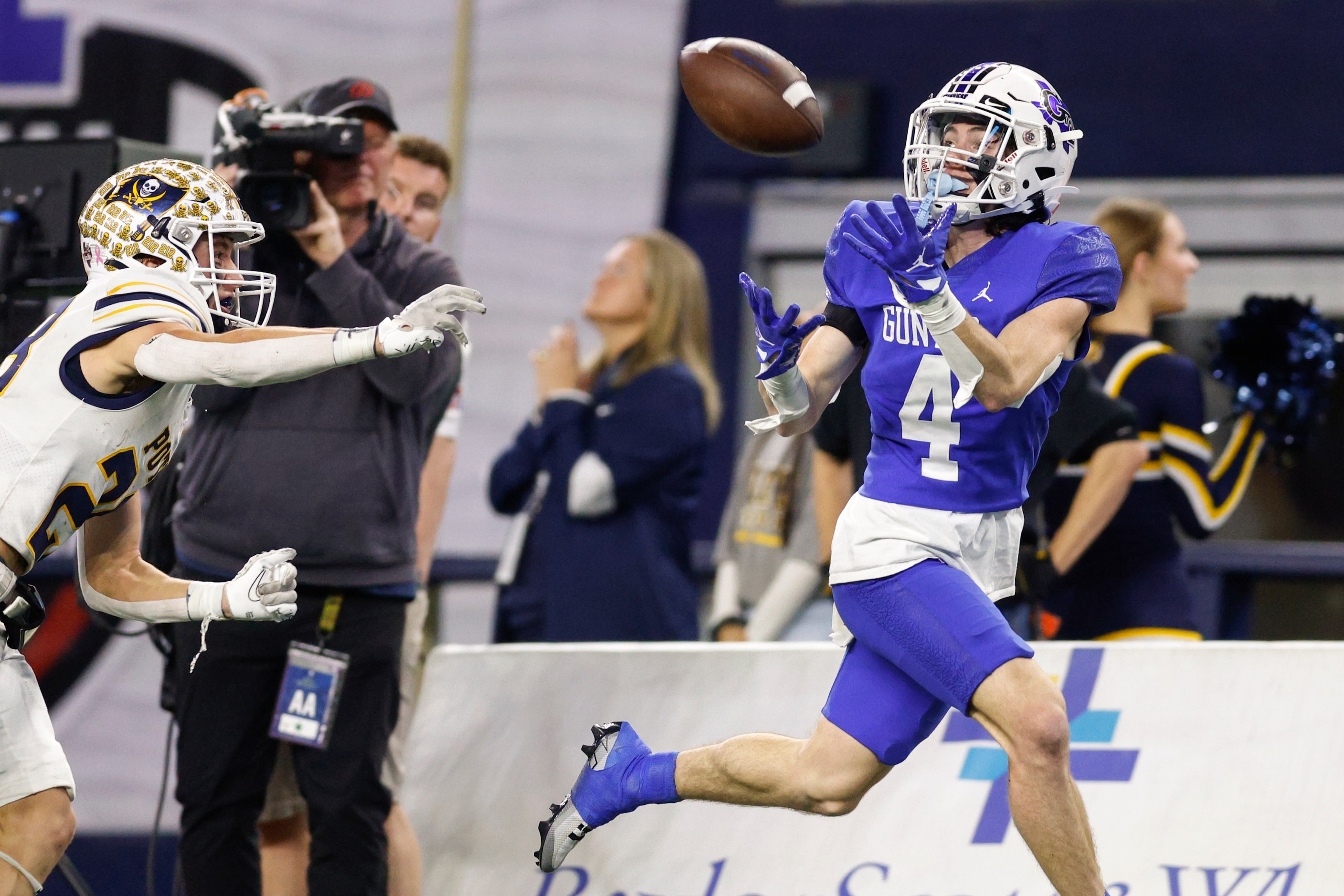 Gunter wide receiver Jace Martin (4) catches a pass ahead of Poth defensive back Colin...