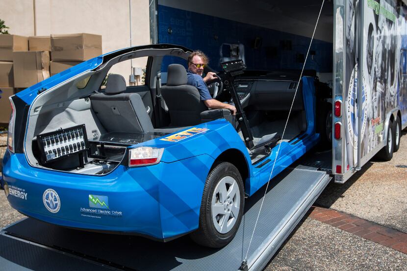 Michael Smyth of the West Virginia University National Alternative Fuels Training Consortium...