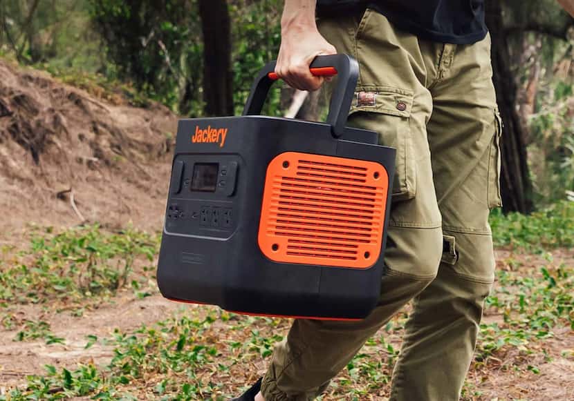 The Jackery Explorer 2000 Pro has a handle for carrying.