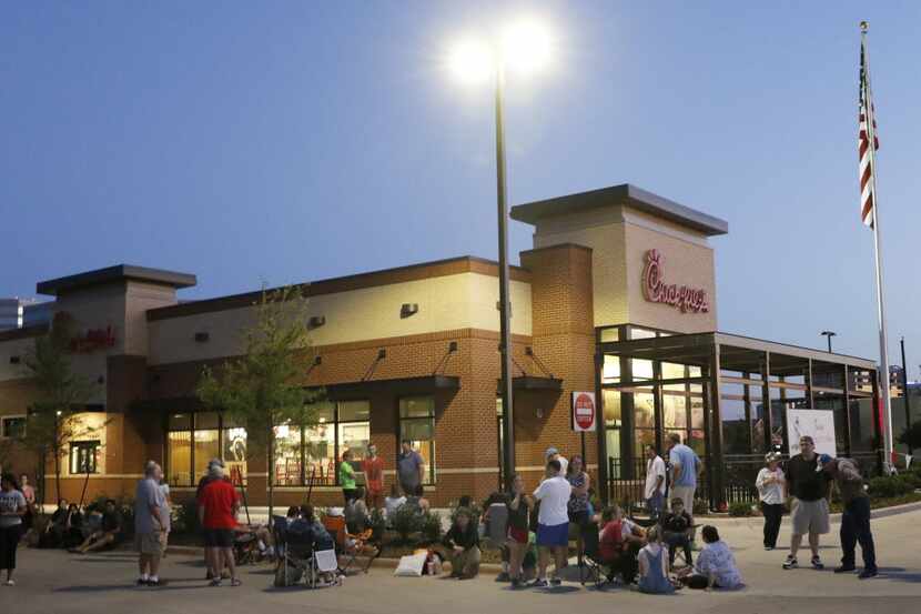 A San Antonio couple delivered a baby girl in a Chick-fil-A bathroom Tuesday.