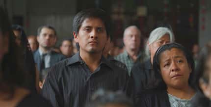 Los actores Fernando Cuautle, izquierda, y Mónica Del Carmen en una escena de la película...