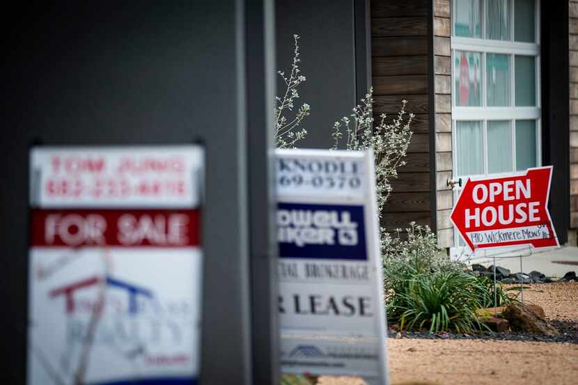 Lower mortgage rates would boost D-FW home sales in 2024.
