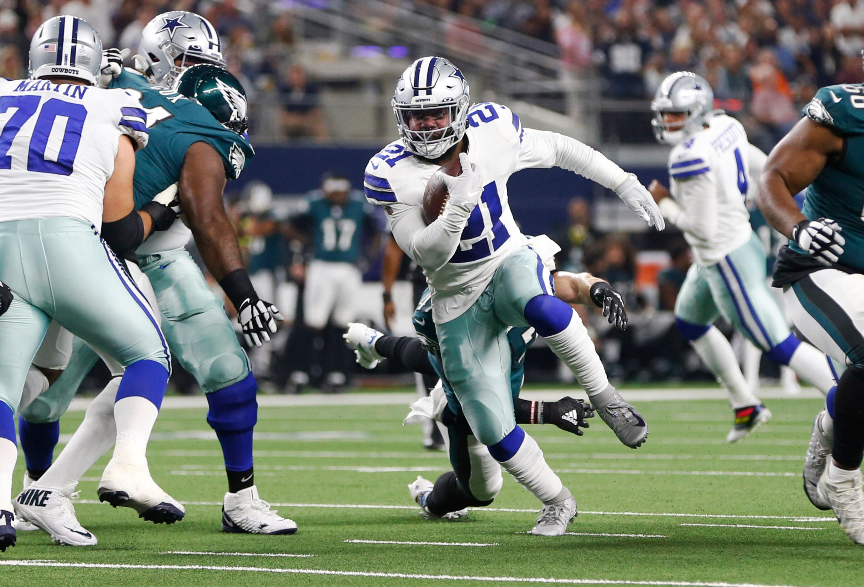 Ezekiel Elliott leads 5 Cowboys on NFL's 2019 Fantasy Top 200