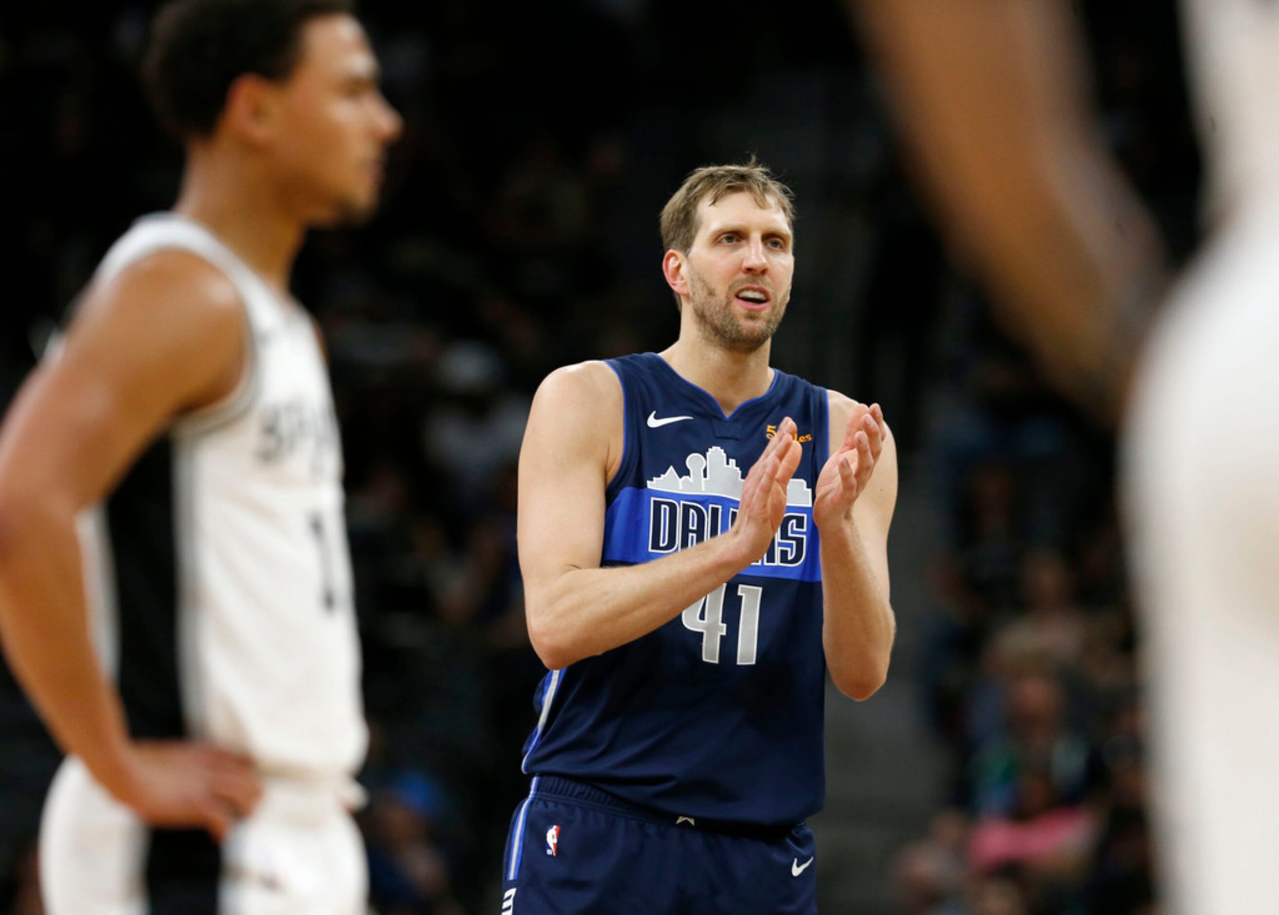 Dallas Mavericks forward Dirk Nowitzki (41) pauses during the second half of play against...