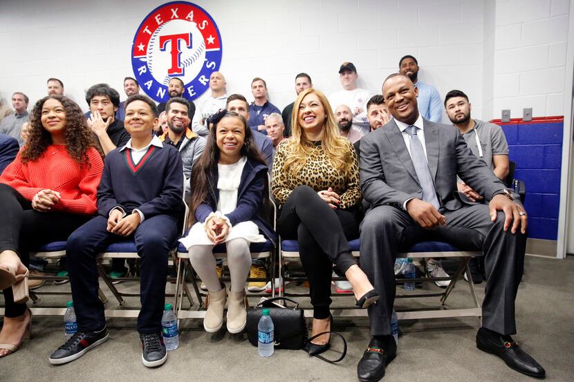 Former Texas Rangers third baseman Adrian Beltre (right), who announced his retirement from...