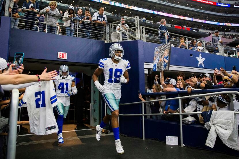 Dallas Cowboys wide receiver Brice Butler (19) enters the field for their game against the...