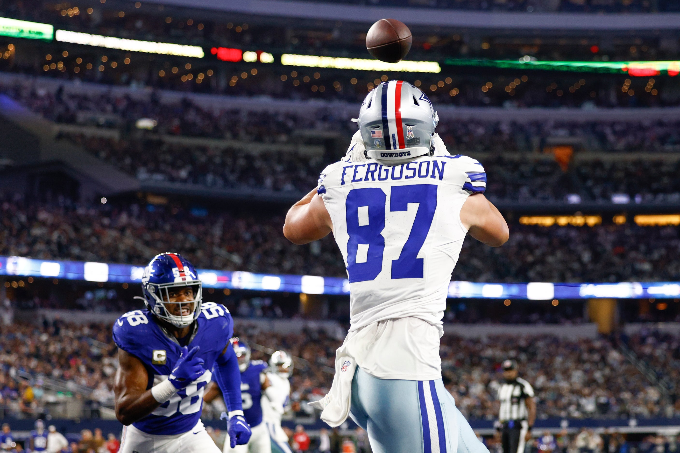 Dallas Cowboys tight end Jake Ferguson (87) catches a pass for a touchdown from Dallas...