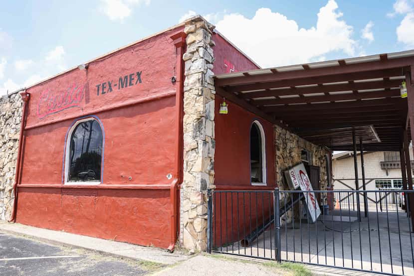 Casita Tex-Mex in Dallas had a bad fire at the end of 2020, and now the owners are...