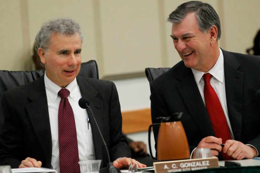  City Manager A.C. Gonzalez and Mayor Mike Rawlings at a City Council briefing on January...