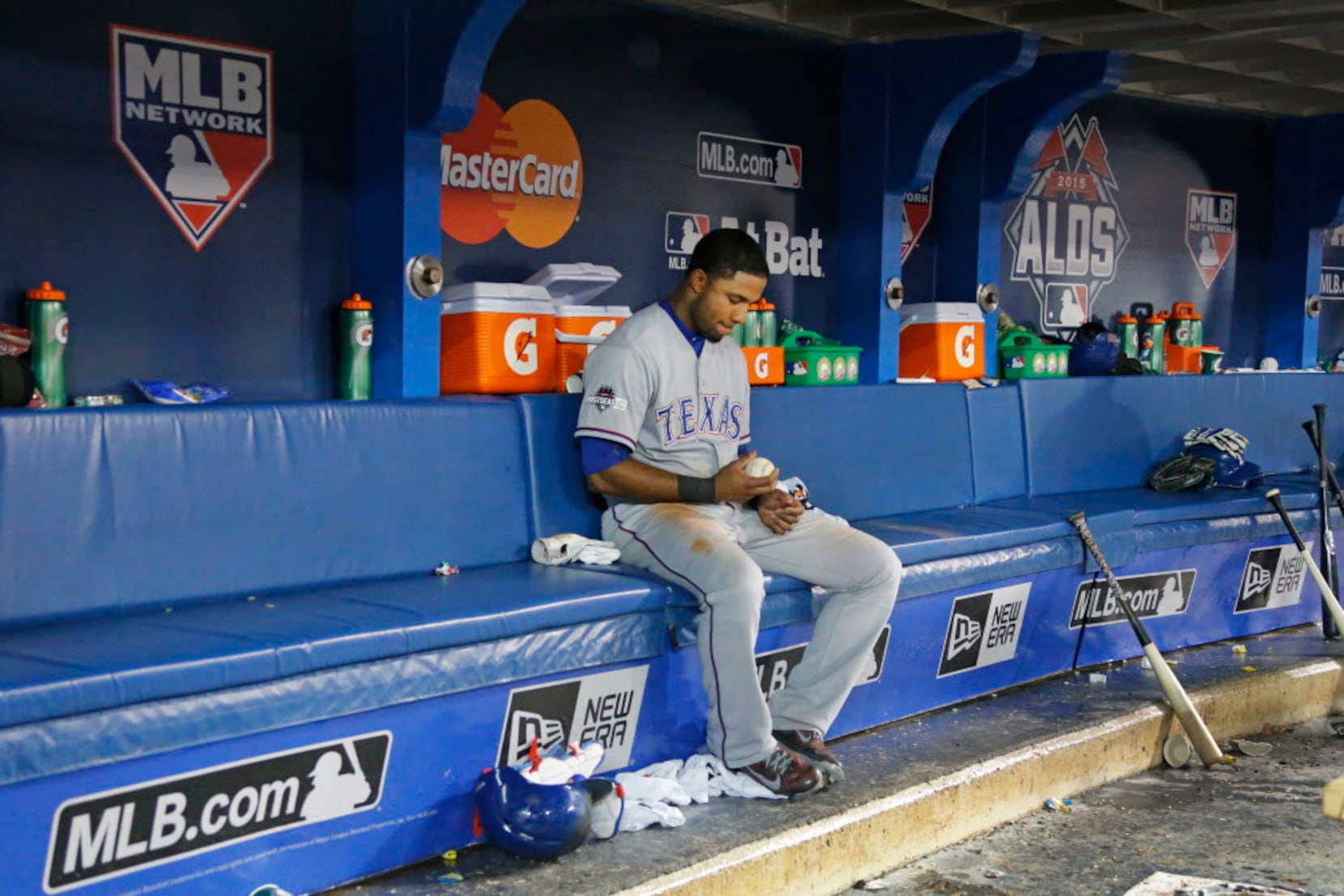 If Rangers are truly committed to youth movement, they need to make  decisions on Rougned Odor, Elvis Andrus