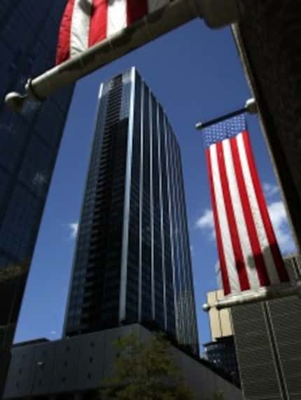  A New York developer has dropped out of the deal to redo the 52-story tower. (DMN files)