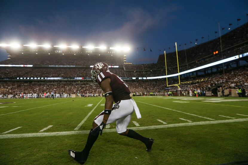 Texas A&M Aggies defensive back Leon O'Neal Jr. (9) celebrates a play during the first...