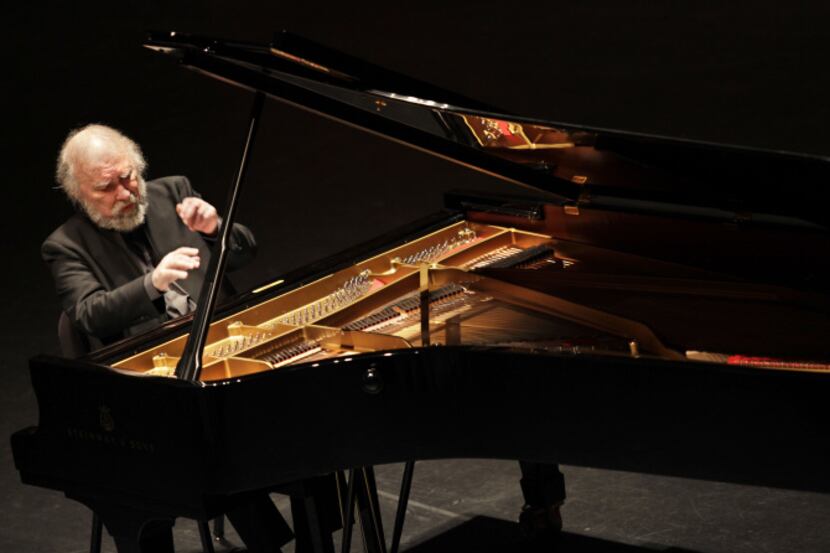 Romanian pianist Radu Lupu performed Monday at Bass Hall.