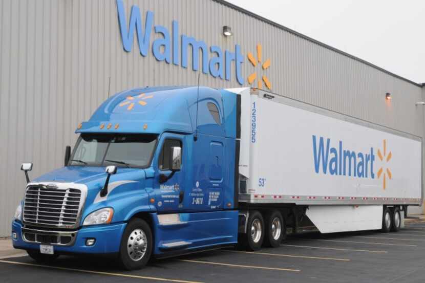 Walmart tiene su propio servicio de entrega con sus camiones desde 1970.