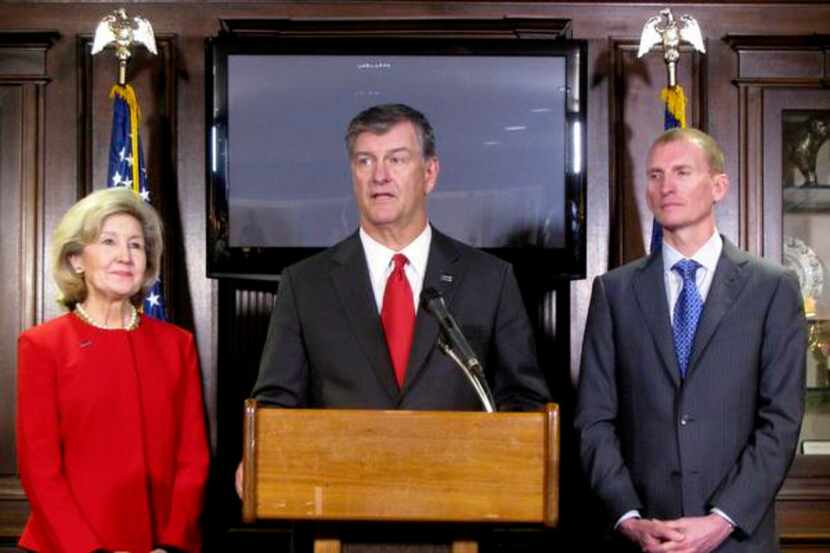 
Former U.S. Sen. Kay Bailey Hutchison, Dallas Mayor Mike Rawlings and city Convention &...